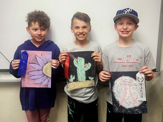 Central High Elementary students who earned ribbons for their art projects in the “Chalk It Up!” category at the first “Art-Rageous Student Art Show” (left to right) are: Rosalind Carradi, 1st; Jaxson Trimble, 2nd; and Riley Gatewood, 3rd.
