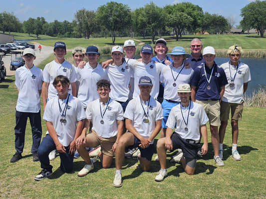 Marlow High School Boys' Golf team after winning the Outlaw Invitational at Generations Golf Course in Marlow, Wednesday, April 17, 2024. Photo: Marlow Public Schools Athletic Department