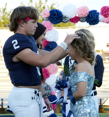 Homecoming Memories
Cade Gilbert crowns Kirsten Travis as Homecoming Queen and then they share a big smile for the fans during the pre-game event, Friday, Oct. 6, 2023, at Marlow’s Outlaw Stadium. Photos by Toni Hopper